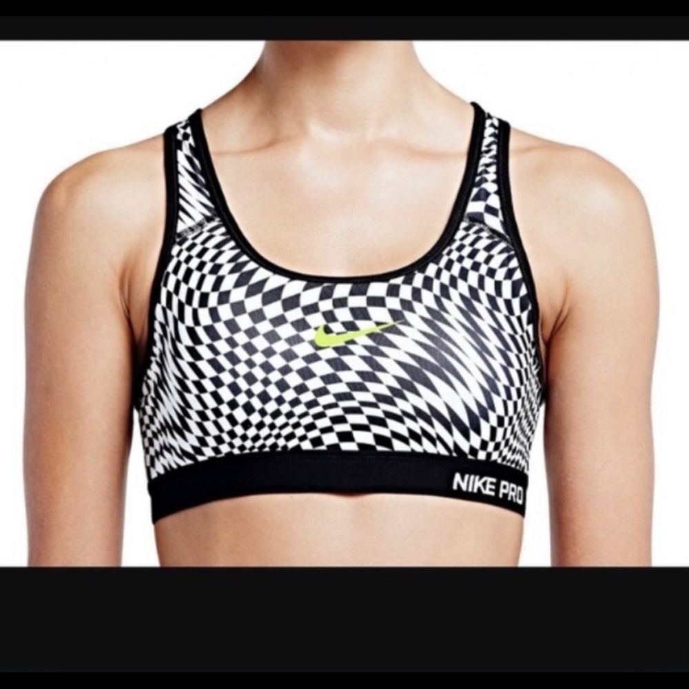 Nike pro